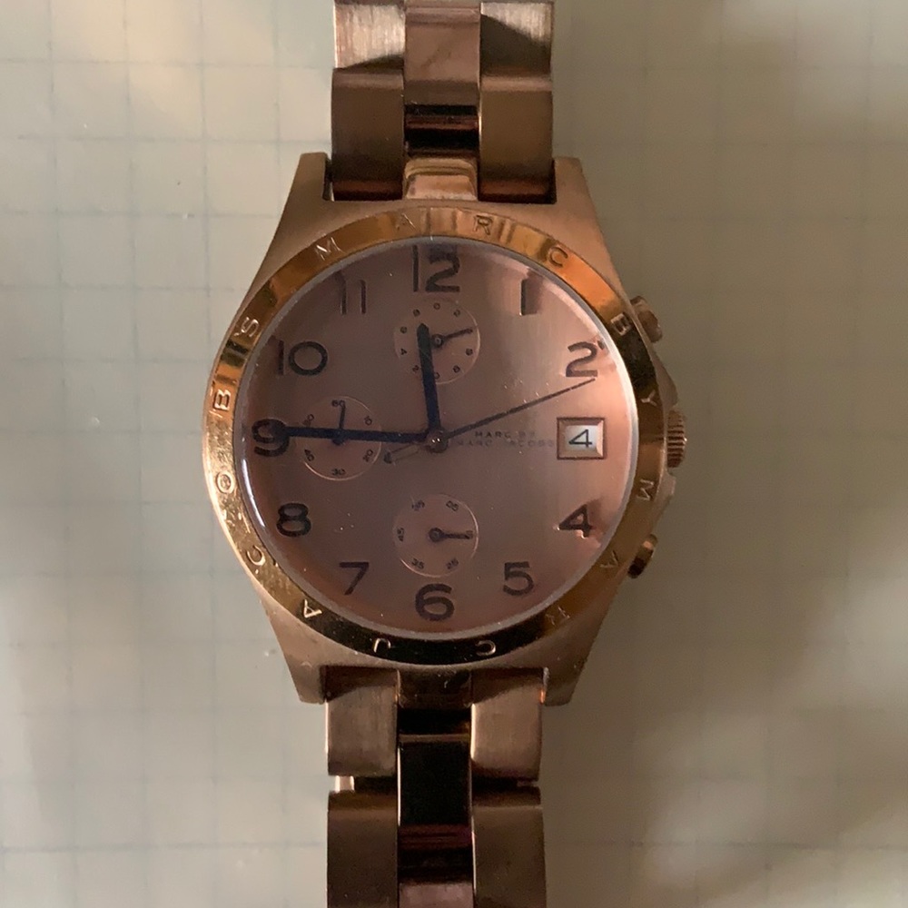 Marc Jacobs watch rose gold